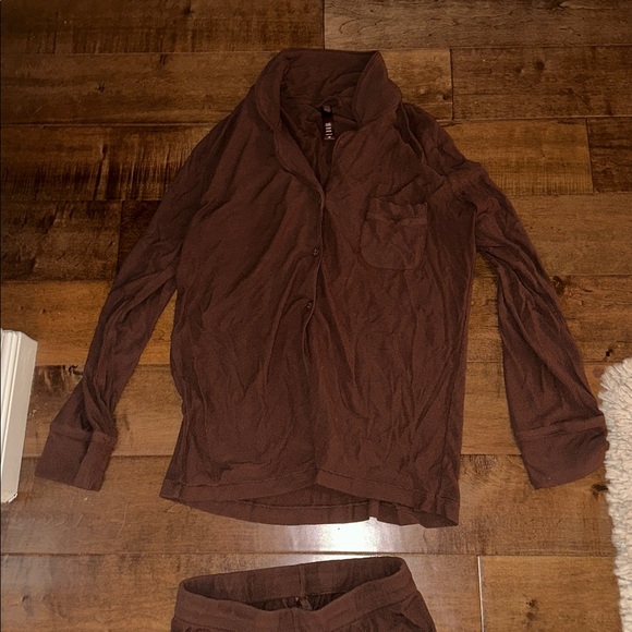 SKIMS SOFT LOUNGE SLEEP SET COCOA XS - Picture 10 of 10